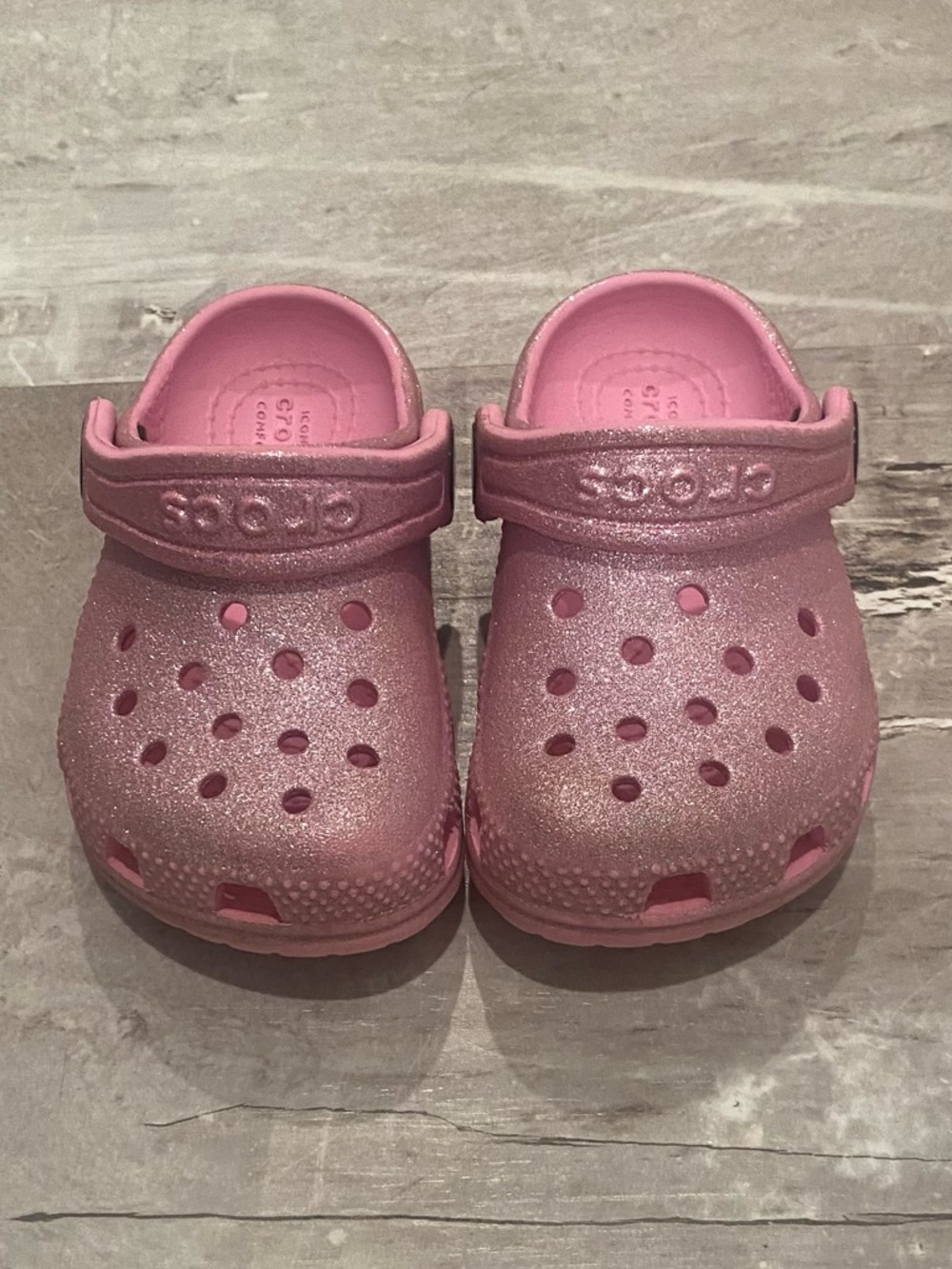 6c CROCS - Pink Glitter